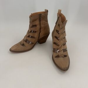 Veracruz Women's Size 41 US 10 Tan Distressed Leather Triga Boots Fast Shipping